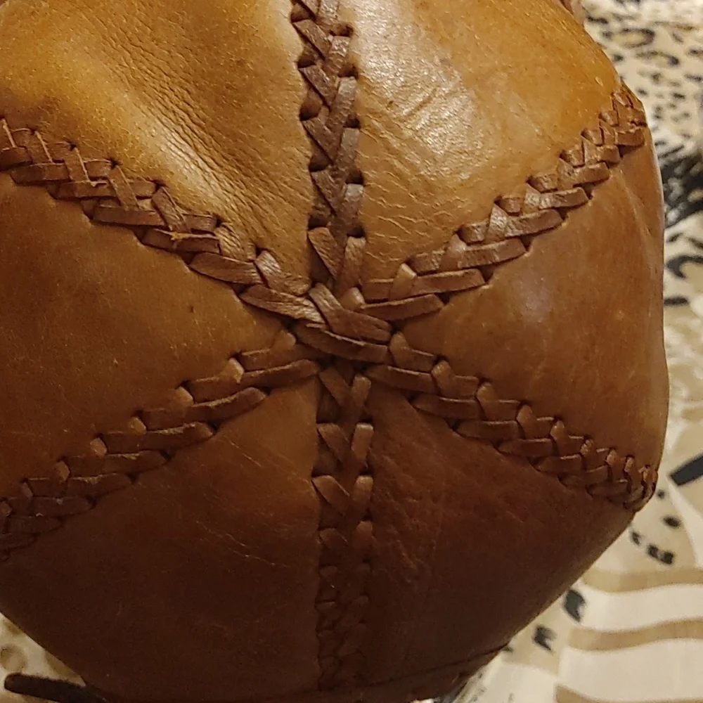 Vintage Leather Ball Cap - Picture 4 of 9